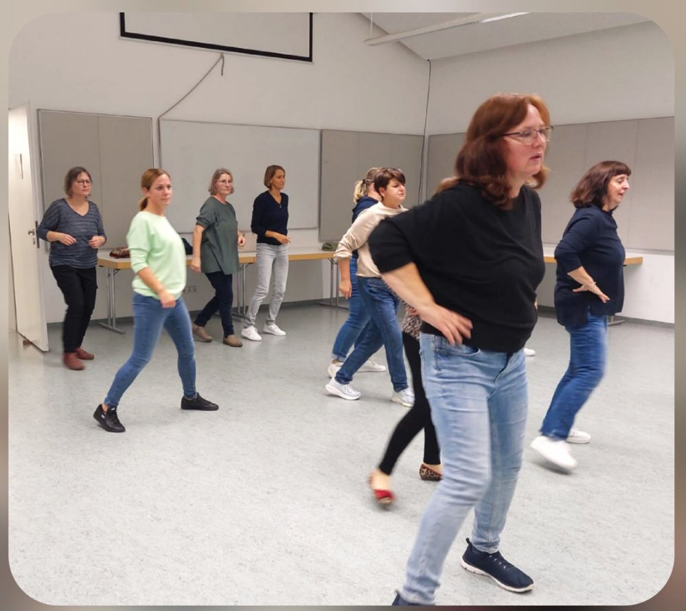251108 Line Dance 2