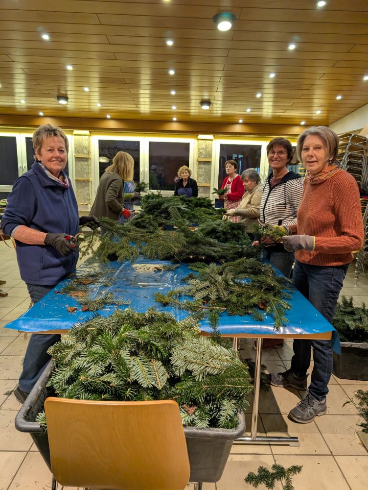 PHOTO-2025-11-25-17-44-51